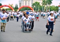 Các vận động viên khuyết tật với nhiều cung bậc cảm xúc và trải nghiệm thú vị khi tham gia đường chạy.