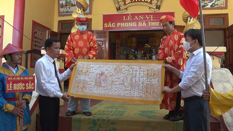 Lễ hội Bà Thu Bồn được tổ chức hằng nămokkkk