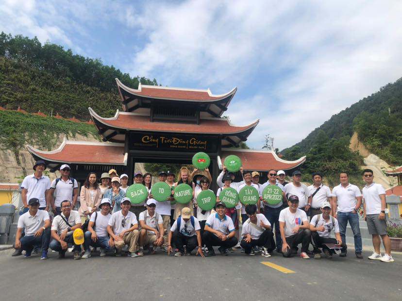 Đông đảo du khách đến trải nghiệm tại Khu Du lịch Cổng Trời  - Đông Giang, Quảng Nam