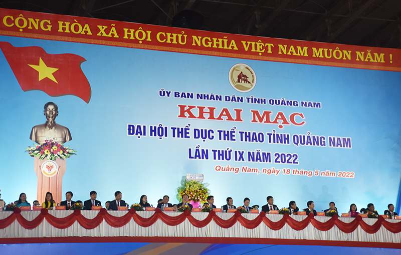 Đoàn Chủ tịch tại lễ khai mạc Đại hội TD TT tỉnh Quảng Nam lần thứ IX