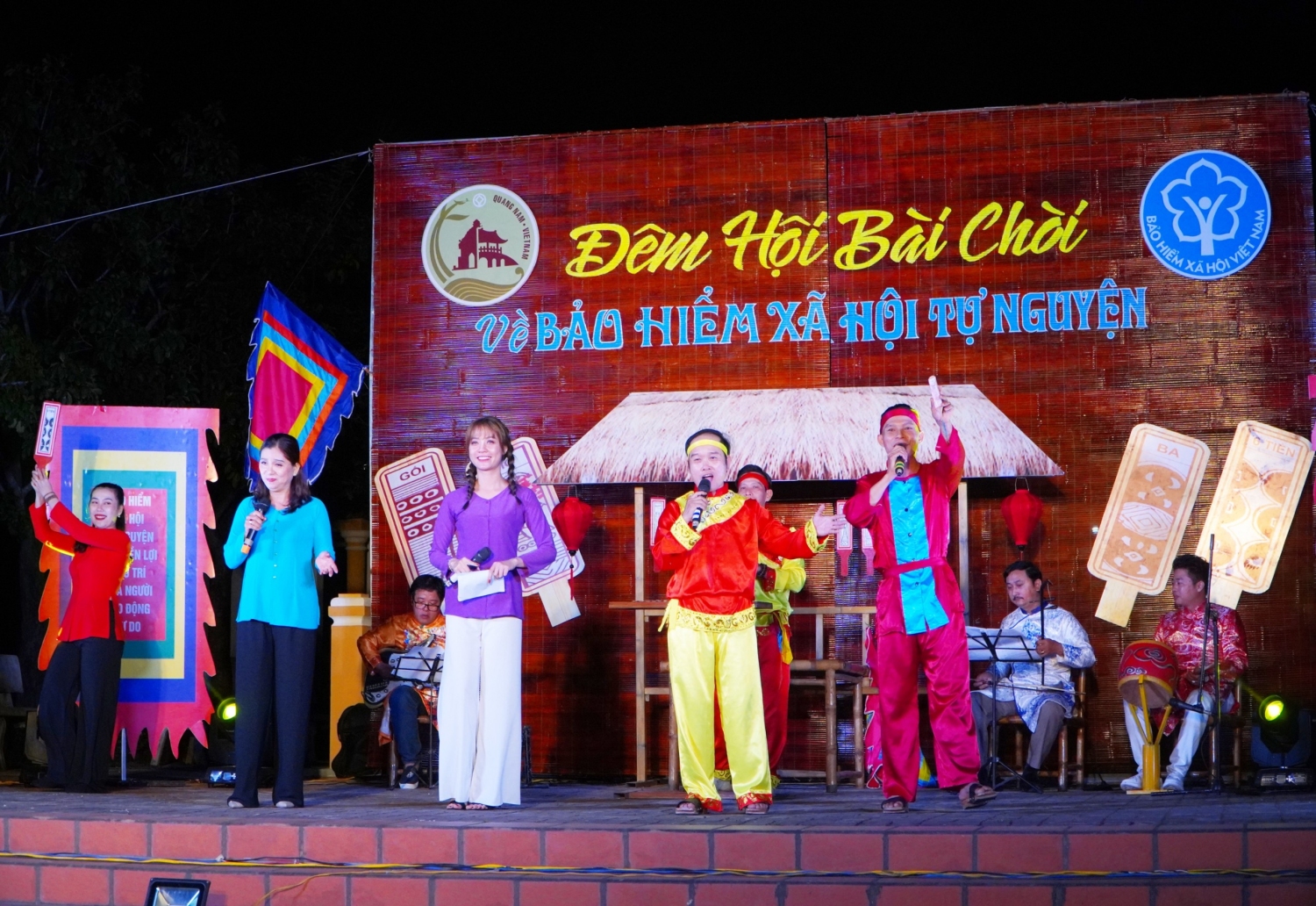 Trung tâm Văn hóa Quảng Nam tuyên truyền Bảo hiểm xã hội thông qua hình thức hô hát Bài chòi