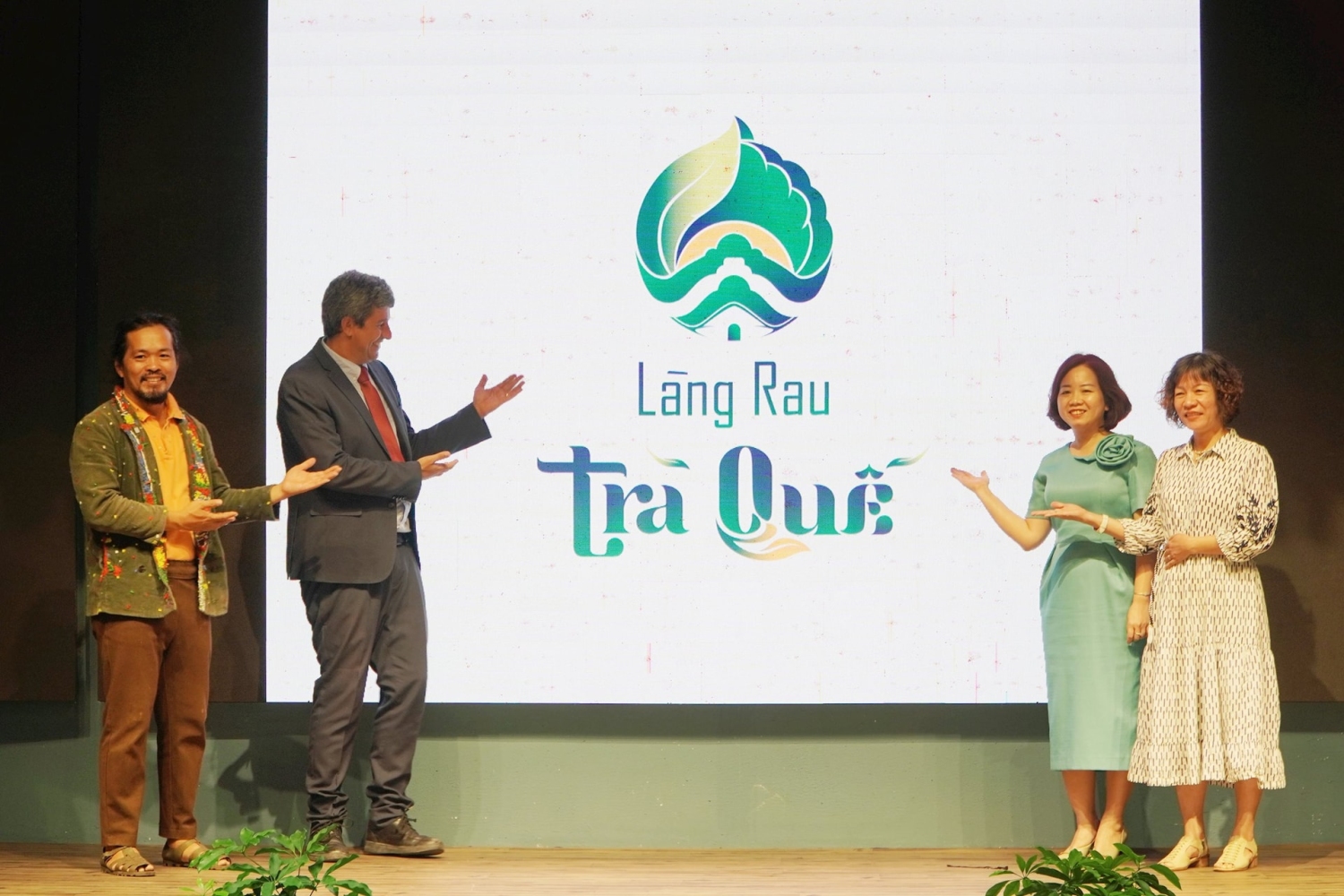 Hội thảo Du lịch Xanh Quảng Nam 2025: “Mô hình quản lý điểm đến du lịch xanh – Cách tiếp cận từ các bên liên quan”